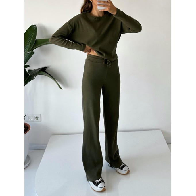 Thread round neck long sleeved top and pants set