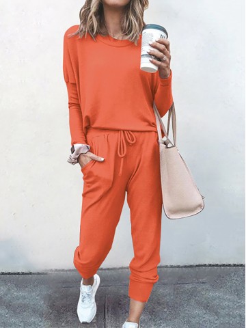 Women's loose fitting solid color long sleeved casual suit